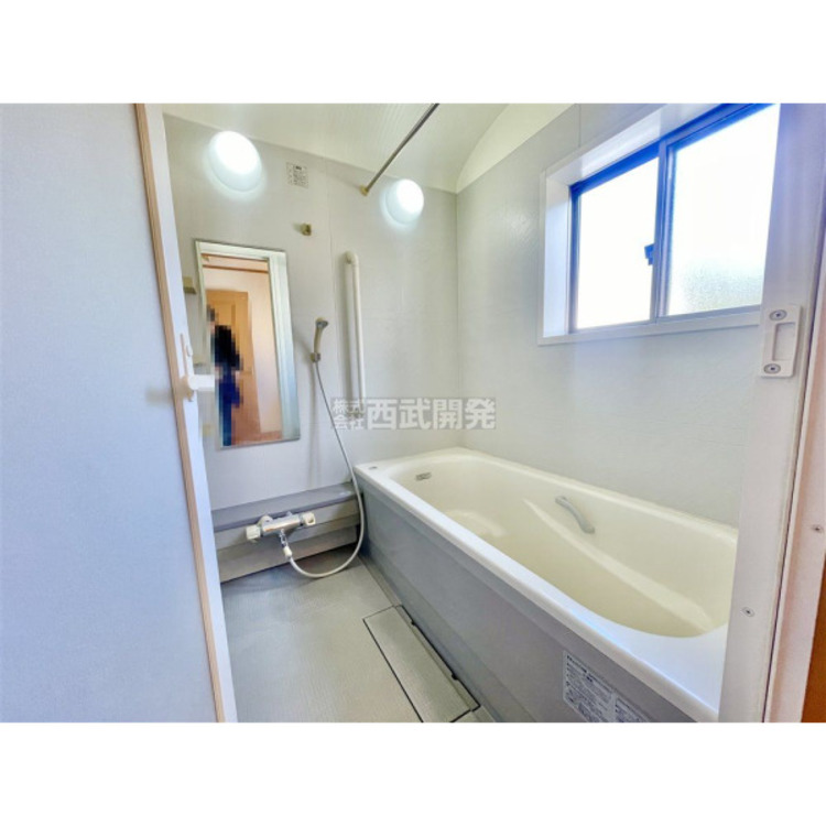 風呂 お風呂に入って一日の疲れを癒しましょう。