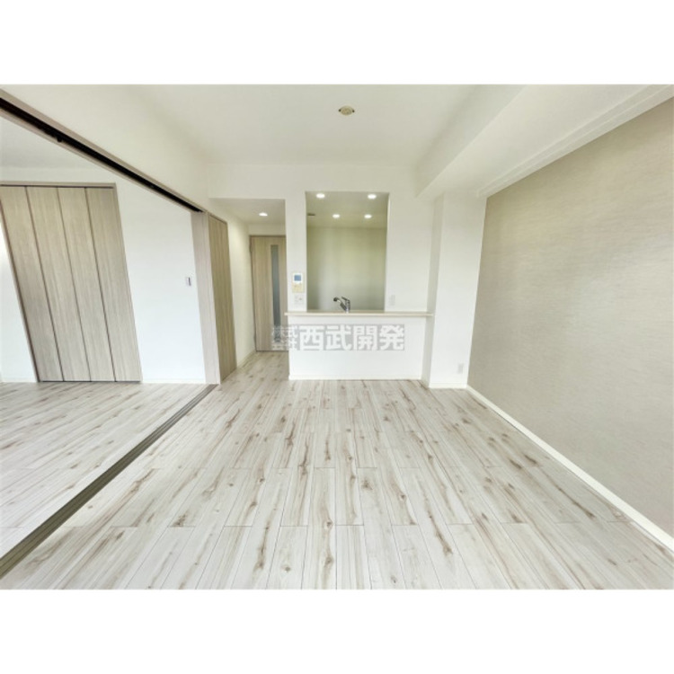 居間 ご家族の笑顔も増える、明るい住まい