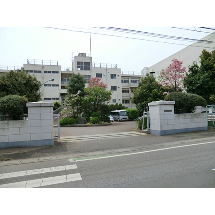 周辺 柳瀬中学校(約1500m)