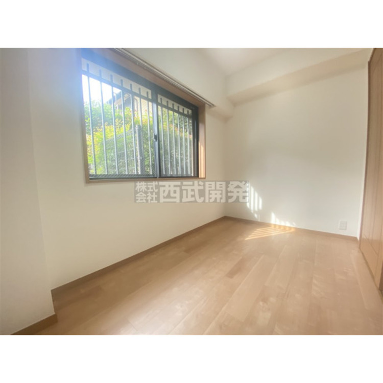 内装 落ち着いた、温かみのある室内空間です