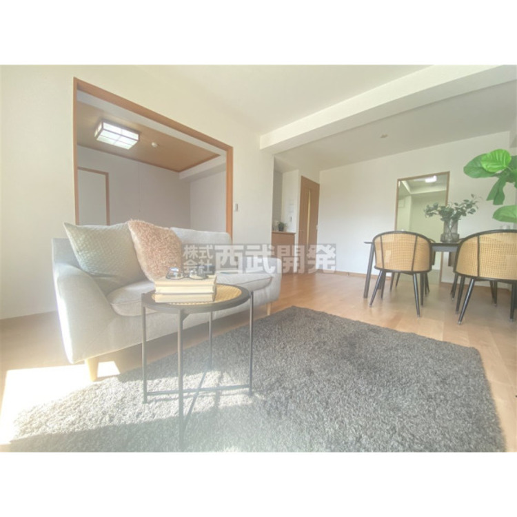 居間 家族団らんの時間も増えそうなくつろぎのＬＤＫ