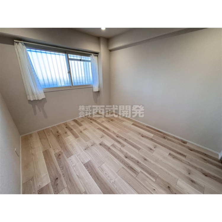 内装 穏やかな日差しと心地よい風が吹き抜ける窓配置