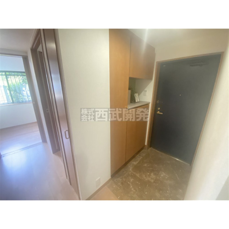 玄関 シューズＢＯＸはブーツやサンダルもたっぷり収納できます