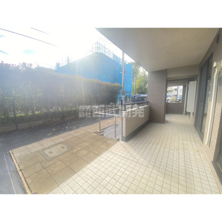 その他 広いテラス