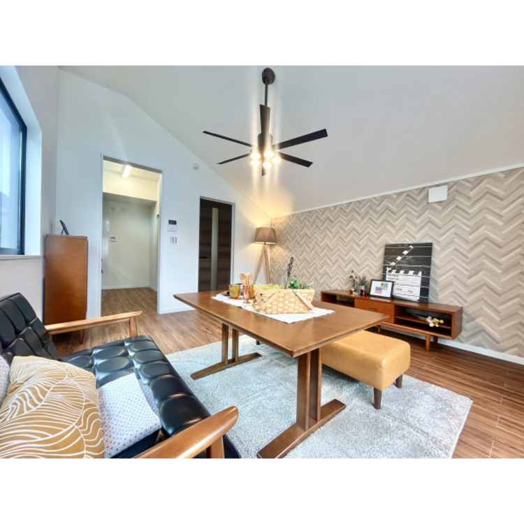 居間 令和7年10月5日撮影