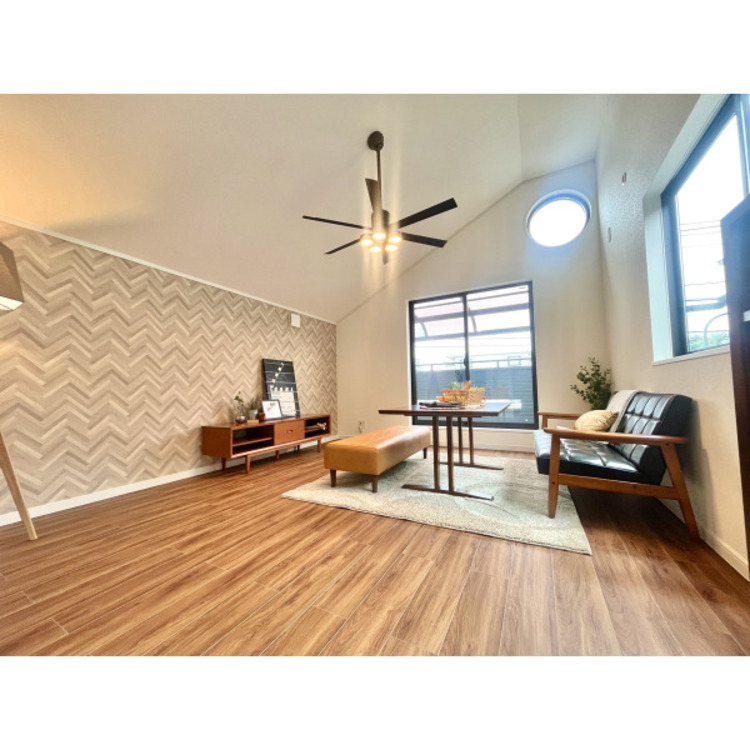 居間 令和7年10月5日撮影