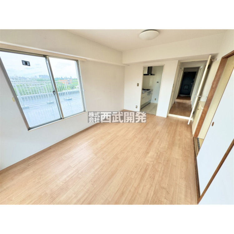 居間 リフォーム前