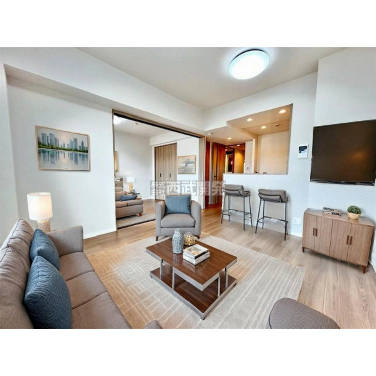 居間 配置してある家具や小物はCGによるイメージです（LDK10.9帖）