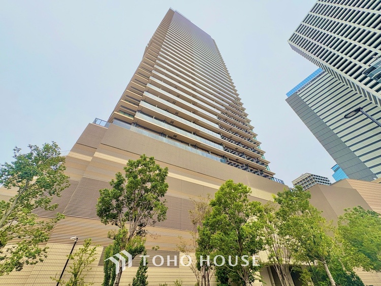 内装 【Green orchestra】◆緑の匂いに誘われて◆目を閉じれば深緑の香り。五感を研ぎ澄まし、日々の疲れを心から癒してくれる。深呼吸するほどに爽やかな薫りたち込める新緑にそと微笑む私達。