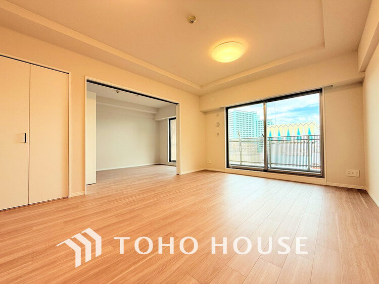 内装 家族みんなが爽やかに過ごせるように、光をたっぷり取り込んだLDK