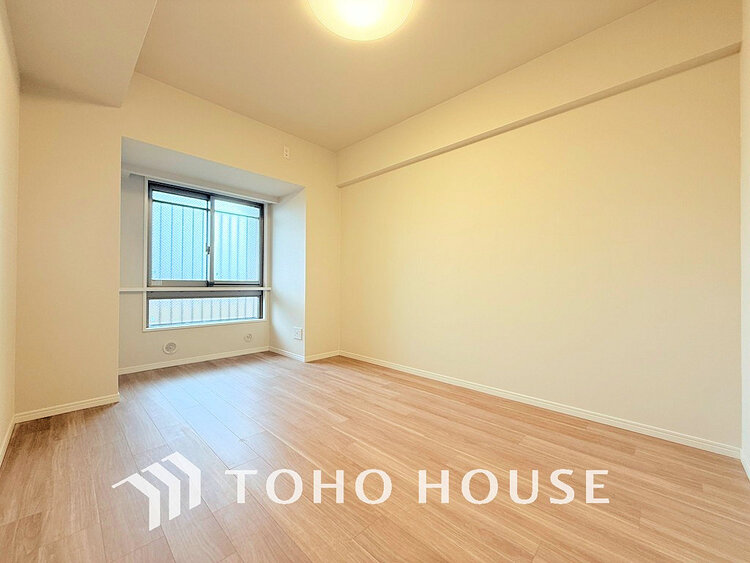 内装 シンプルですっきりとした室内は飽きのこない居心地の良い雰囲気