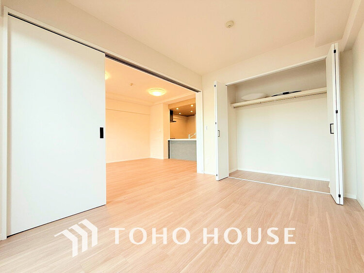 内装 家具の配置のし易い室内です。趣味の部屋としても充分な広さです