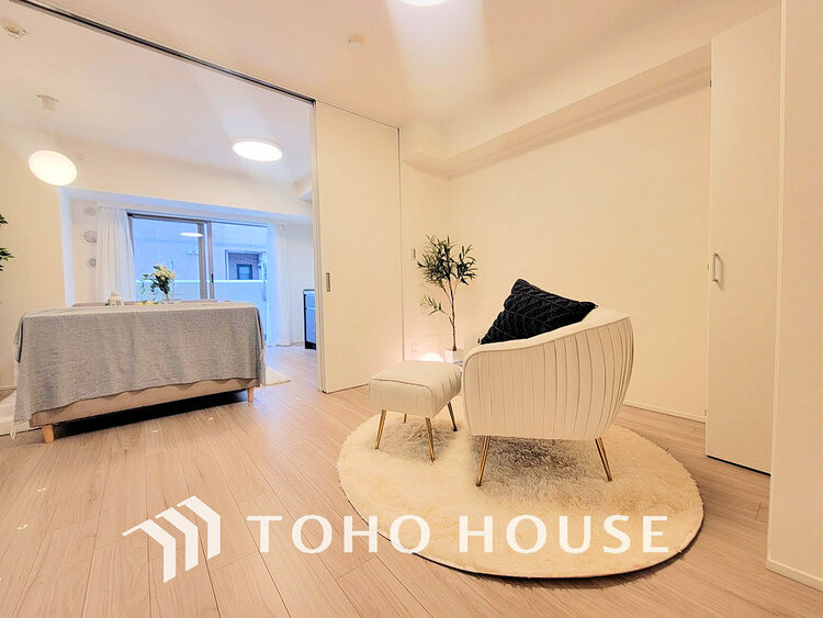 内装 シンプルですっきりとした室内は飽きのこない居心地の良い雰囲気