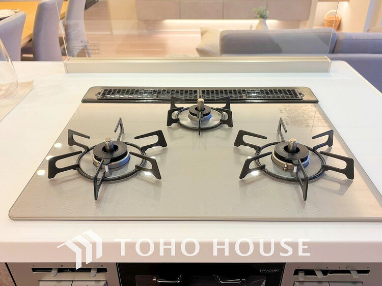 その他 3口ガスコンロでお料理のスピードもUP。効率よくお料理できますね