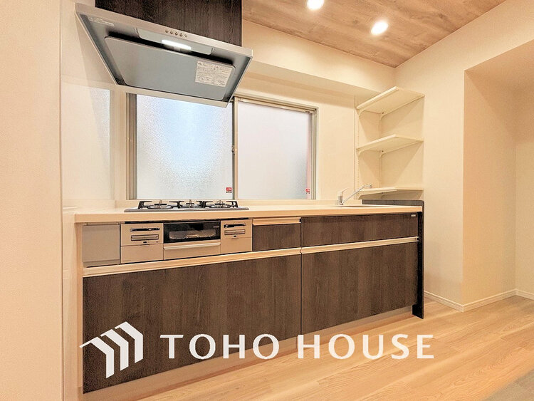 キッチン シンプルな部屋の雰囲気に溶け合うナチュラルキッチン