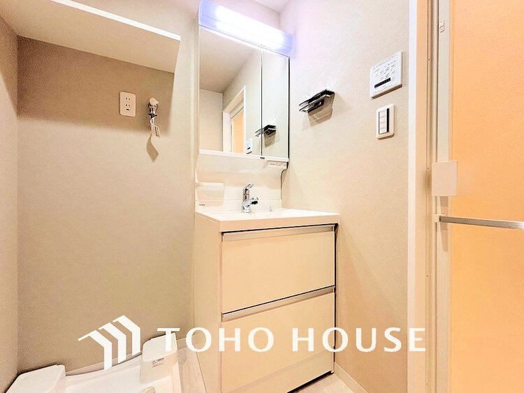 洗面 清潔感のある洗面室で朝の身支度を