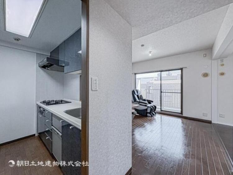 キッチン 【キッチン】リビングダイニングが見渡せるカウンターキッチン！　お料理をする人も開放感が心地いいです。