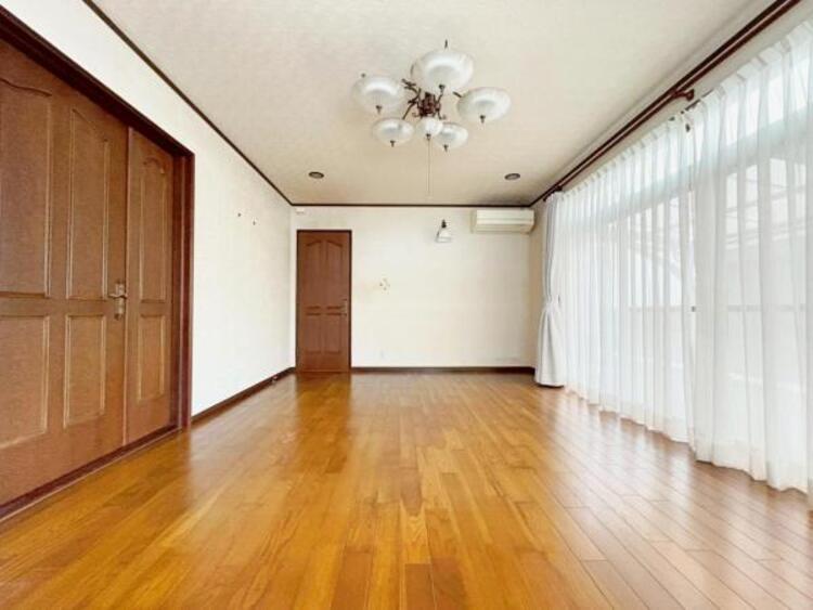 居間 【2025年10月撮影】