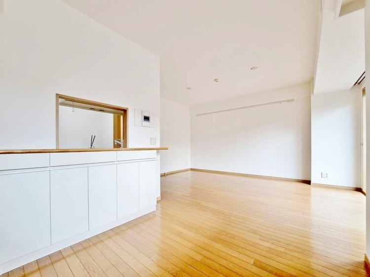 居間 「空間が織り成すひとつ先の住み心地」を演出します。