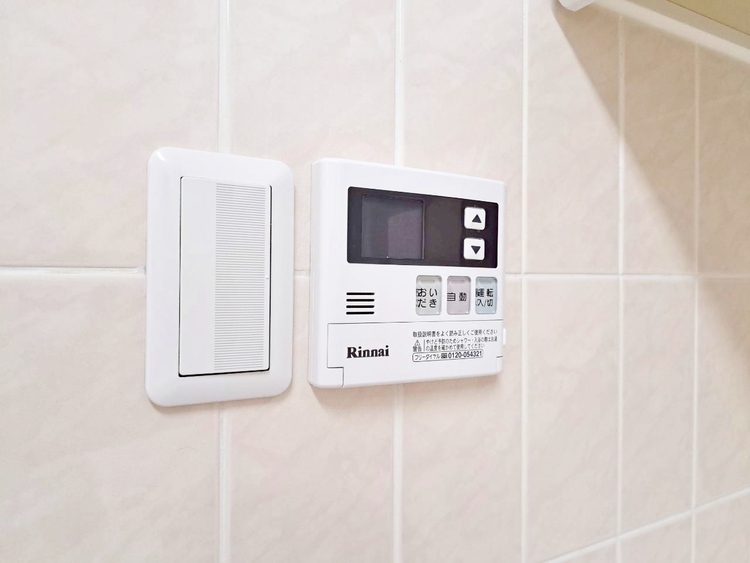 設備 見やすい画面で操作しやすい給湯パネルです。