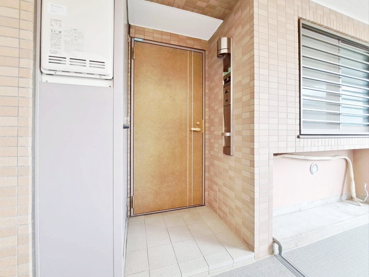 玄関 玄関を開ければ、そこは安らぎのご自宅。