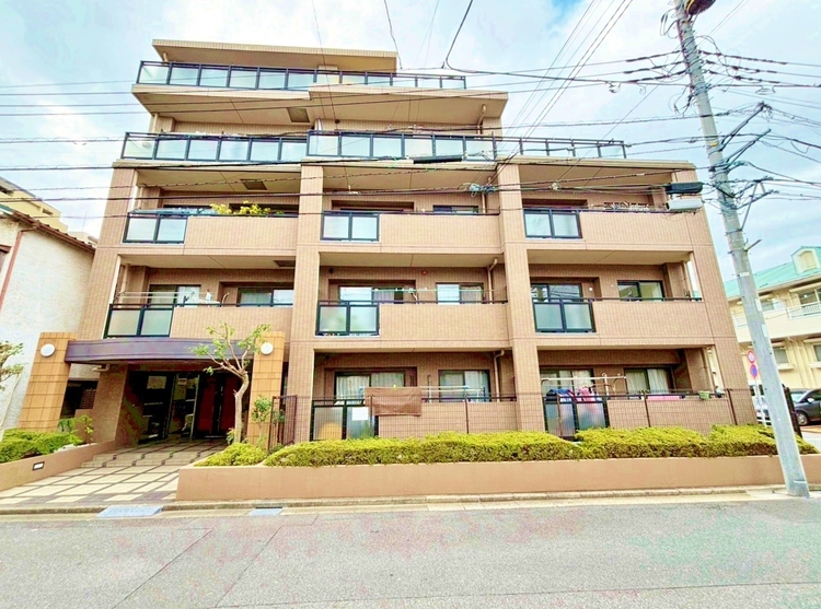 外観 資料には掲載していない情報が、現地にはたくさんあります。是非一度、現地をご確認ください。