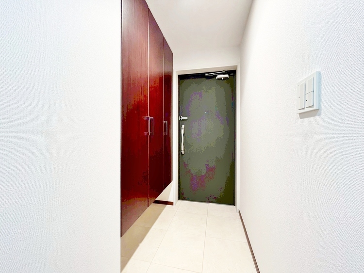 玄関 シューズボックスを完備した玄関です。