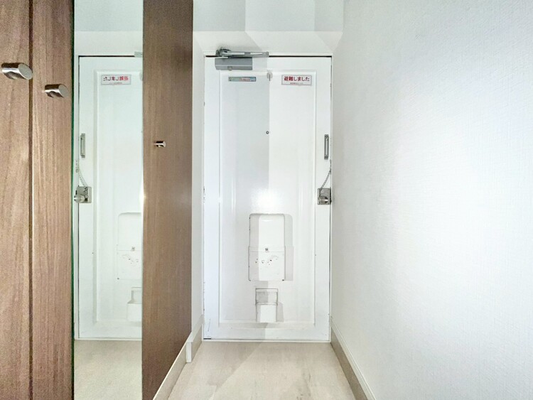 玄関 シューズボックスを完備した玄関です。