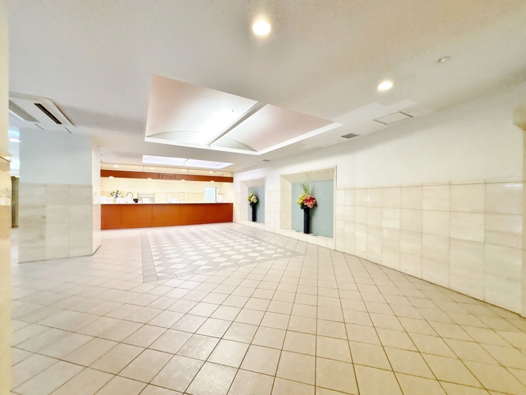 エントランス エントランス内部は、管理が行き届き清潔な共有スペースとなっています。