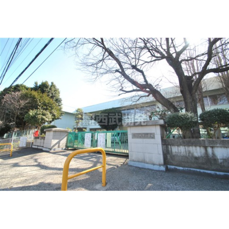 周辺 北秋津小学校(約650m)