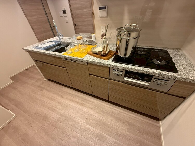 その他 開放感のあるキッチンスペース。調理をしながら、会話も弾みそうですね。