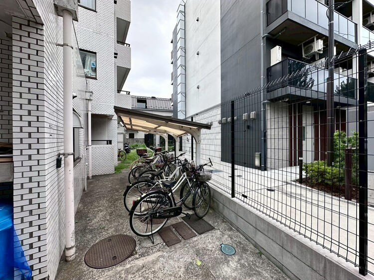 その他 駐輪場も綺麗に整頓されています。※空き状況は都度ご確認下さい。