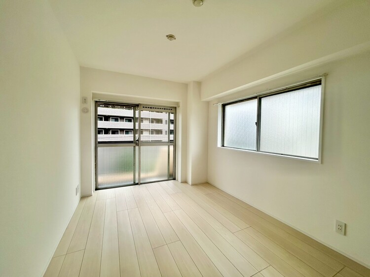 その他 清かで艶やかな時間をもたらしてくれる室内です。