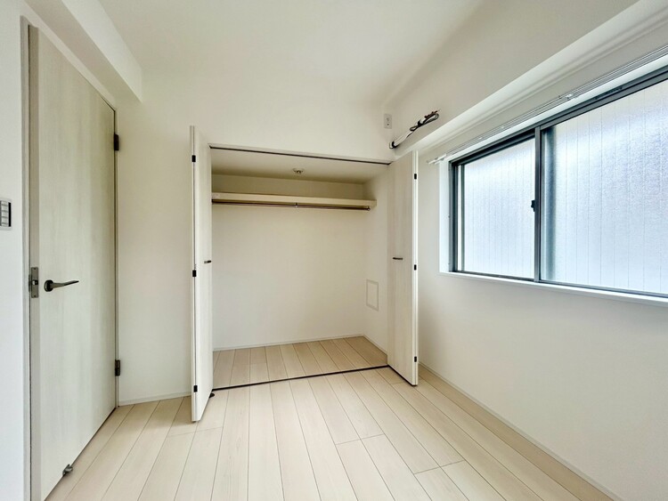 その他 収納スペースが付いていて、お部屋を広く使っていただけます。