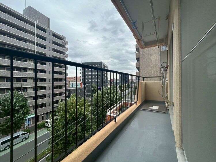 その他 朝の澄んだ空気や、夕方に吹く清々しい風を感じられるバルコニー。