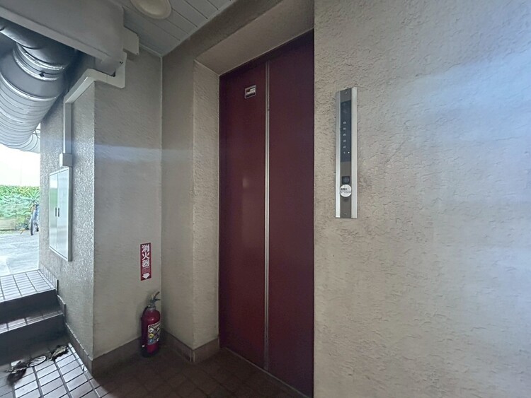 その他 エレベーター完備のため荷物が多くなっても安心。