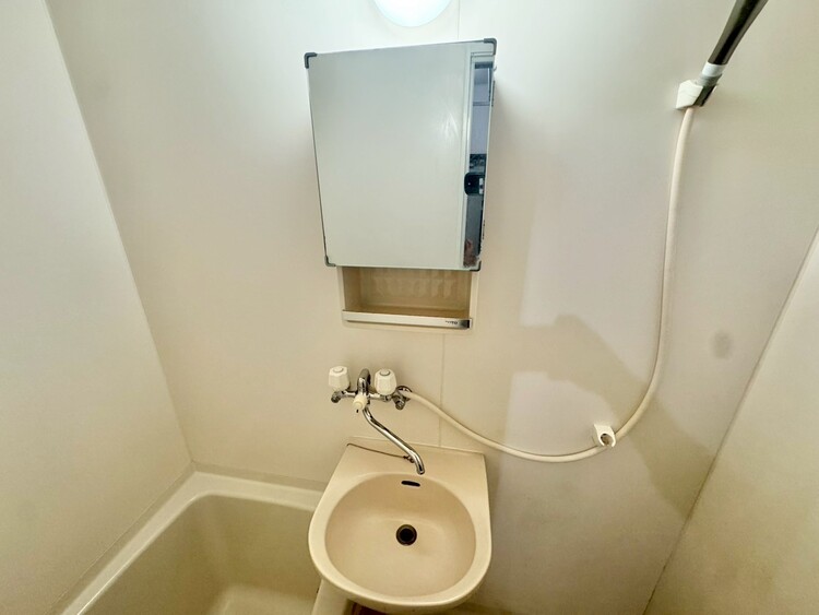 その他 清潔感を感じられる洗面化粧台。