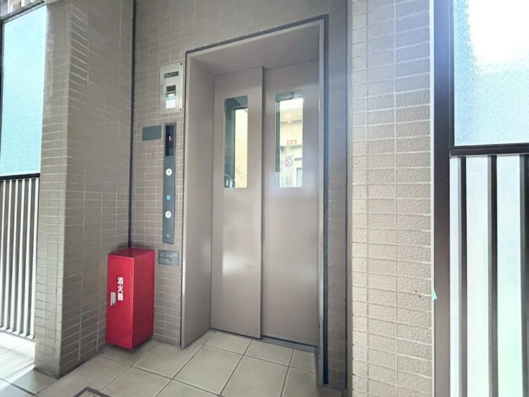 その他 エレベーター完備のため荷物が多くなっても安心。