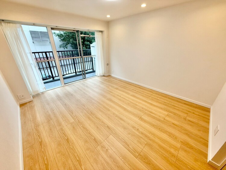 その他 清かで艶やかな時間をもたらしてくれる室内です。