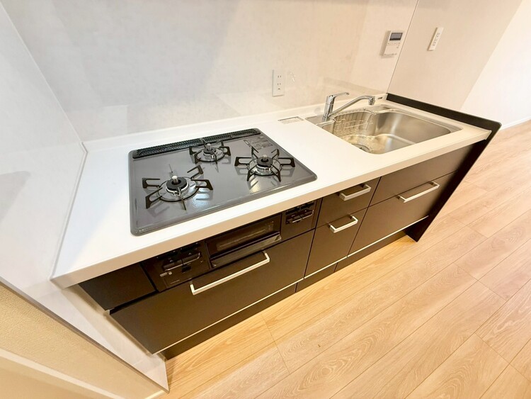 その他 開放感のあるキッチンスペース。調理をしながら、会話も弾みそうですね。