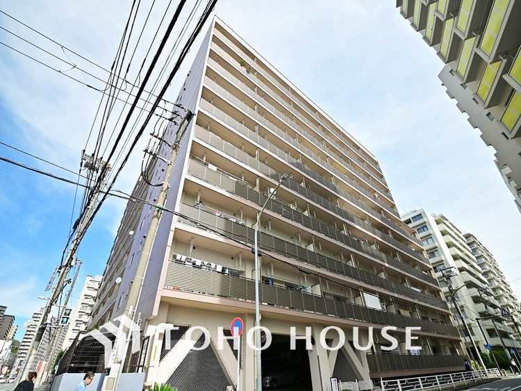 外観 〜始発駅「磯子」駅より徒歩3分の好立地〜南西向き陽当り良好〜リノベーション2LDK〜