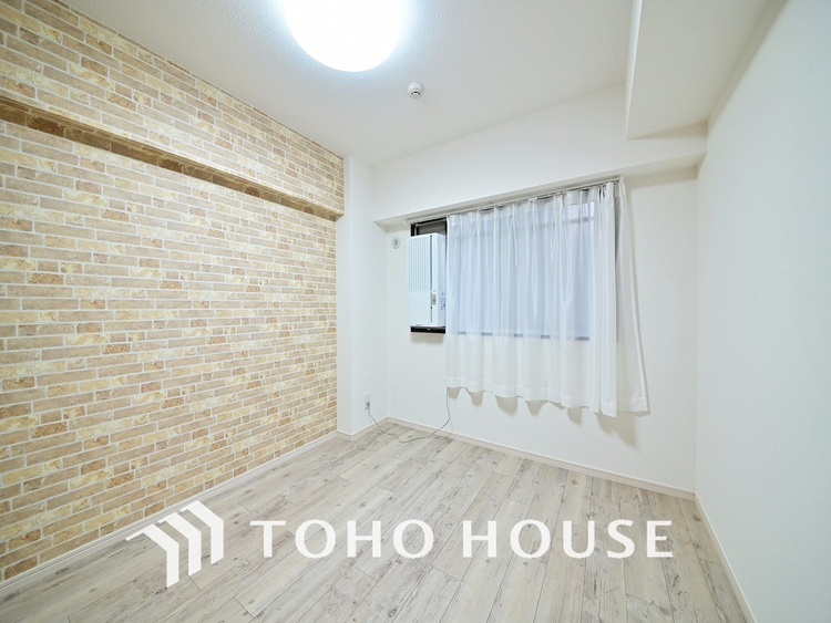 内装 採光もある洋室は、くつろぎのひと時を過ごすのにぴったり