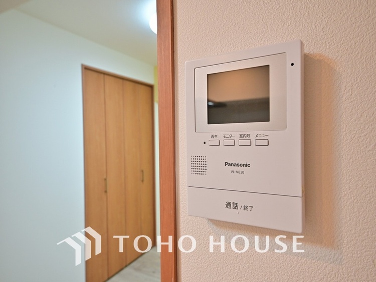 その他 来客が一目でわかるモニター付きインターホン