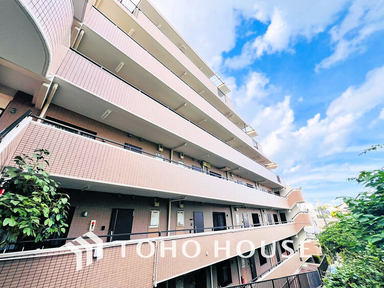 外観 〜2路線利用可「菊名」駅徒歩9分の好立地〜全居室6帖以上ゆとりある3LDK〜専用庭のある暮らし〜