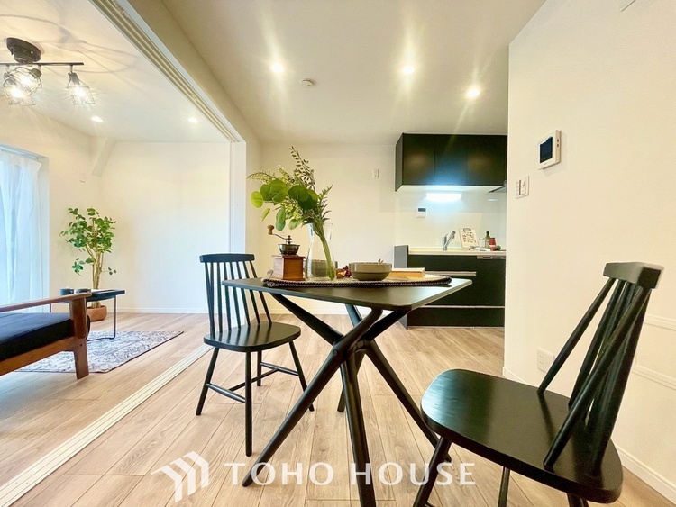 内装 【LIVING】◆家族◆愛する家族を一目で見渡せる。家族が集う空間。永遠に続く幸せな毎日を、ここで。