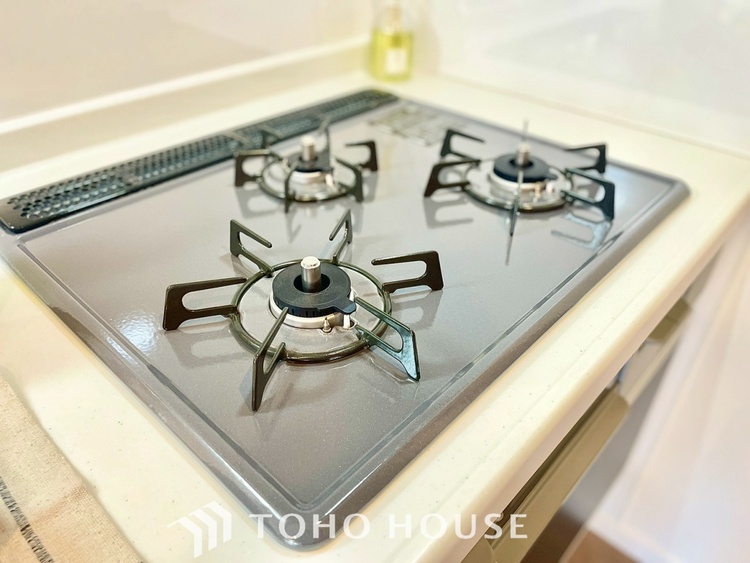 キッチン 【KITCHEN】◆家族のおはよう◆の声を笑顔で迎えてあげられるシステムキッチン。朝ごはんが楽しみでちょっと早起きしたくなるんです。