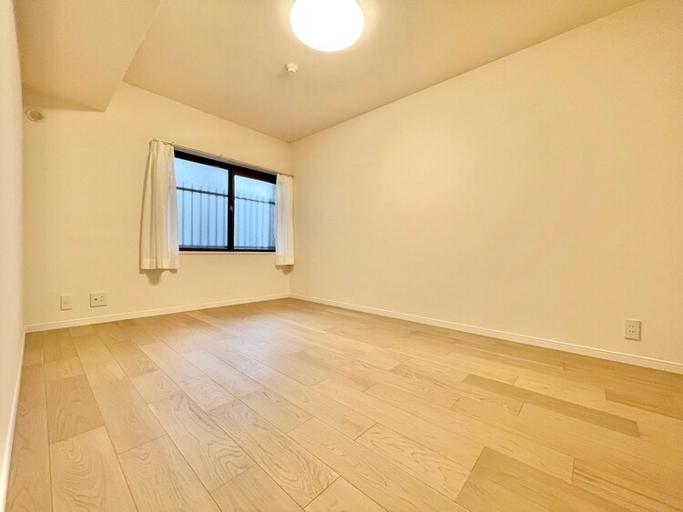 その他 清かで艶やかな時間をもたらしてくれる室内です。