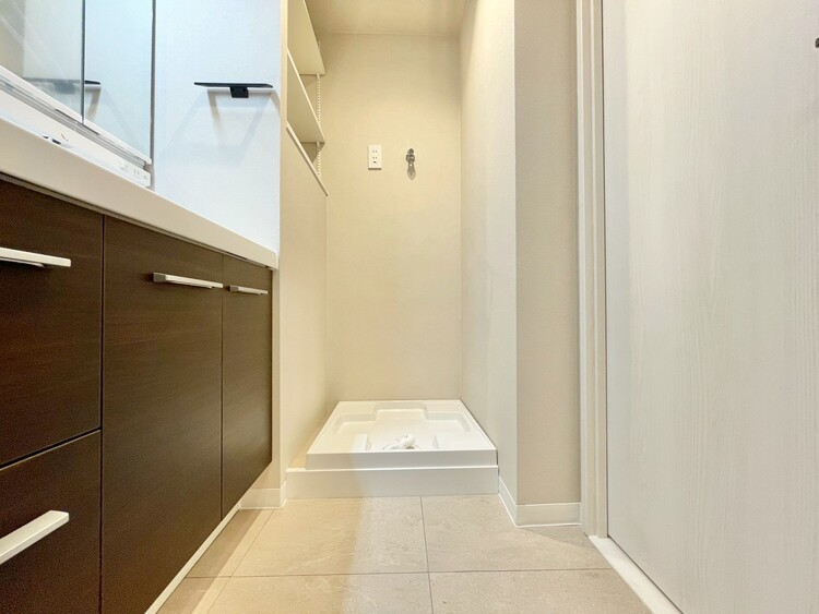 その他 十分な広さの脱衣所。