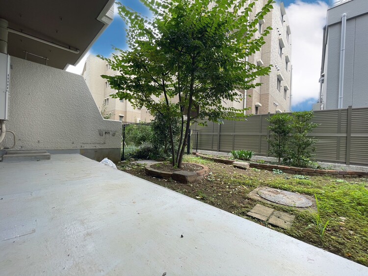 その他 朝の澄んだ空気や、夕方に吹く清々しい風を感じられるバルコニー。