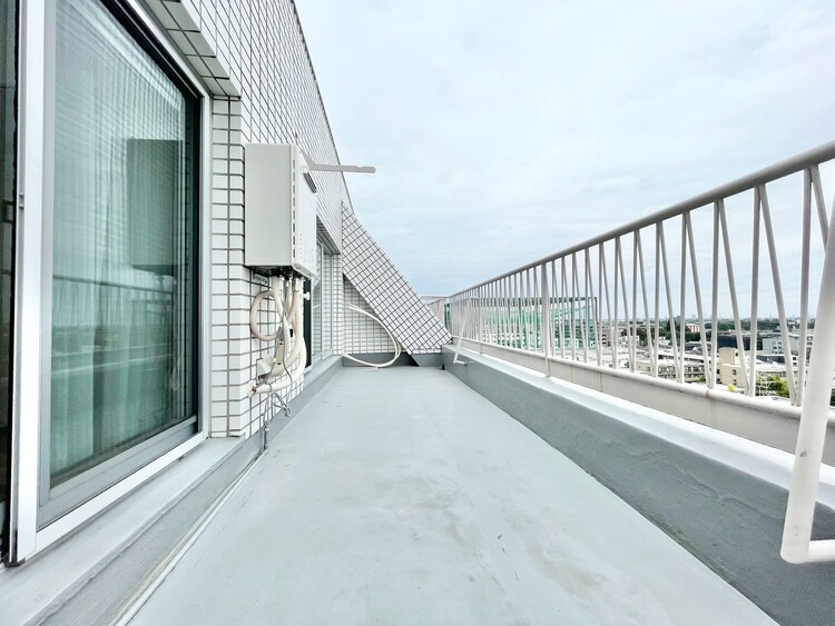 その他 朝の澄んだ空気や、夕方に吹く清々しい風を感じられるバルコニー。